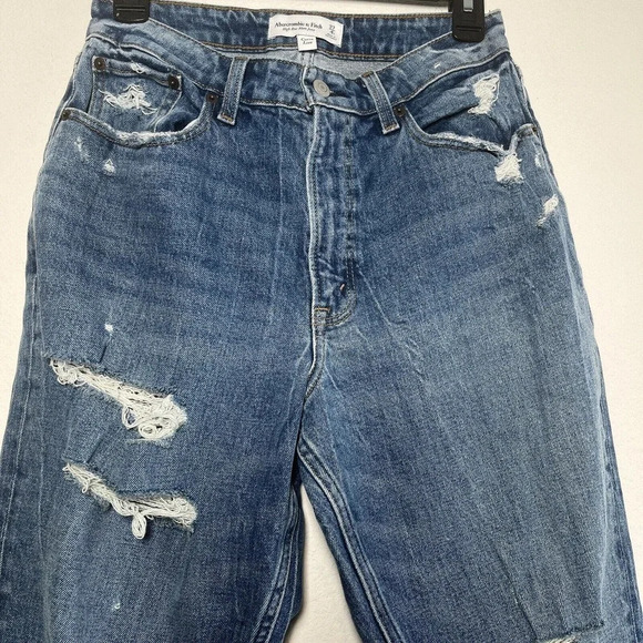 Abercrombie & Fitch Curve Love Mom High Rise Distressed Jeans 27/ 4 Regular - Picture 5 of 15